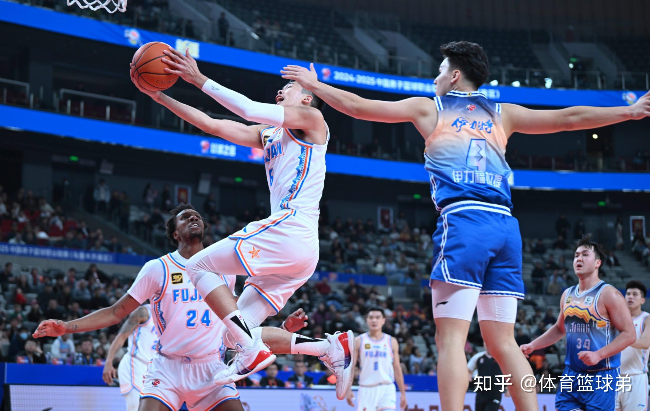 关于清晨西汉姆备战CBA季后赛，豪取连胜细节曝光，话题不断，球队文化再被提及的信息天博官方入口