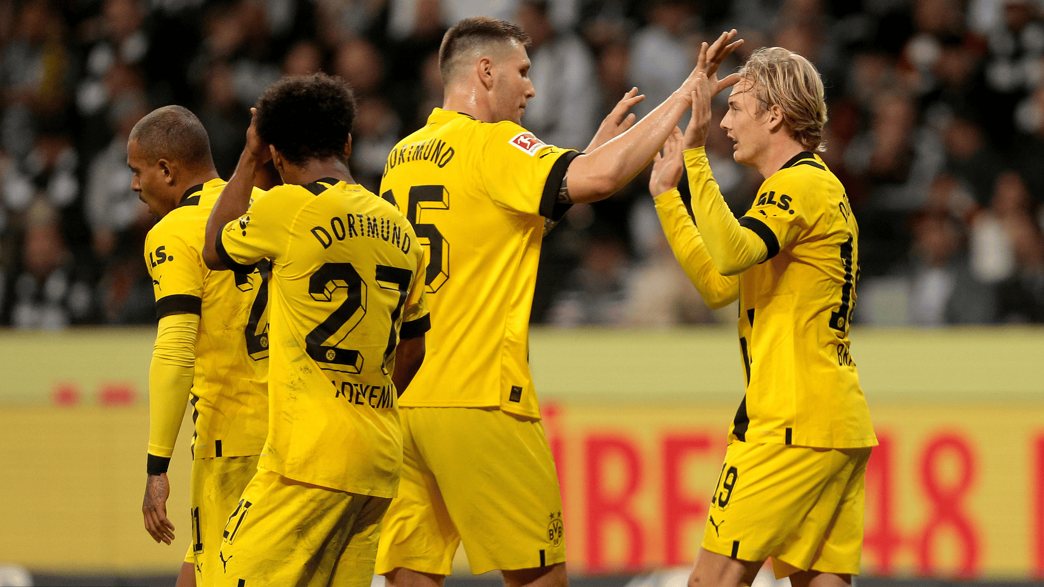 包含赛地聚焦——德国杯清晨热度飙升，法兰克福官宣签约，目标明确，控场能力受关注的词条