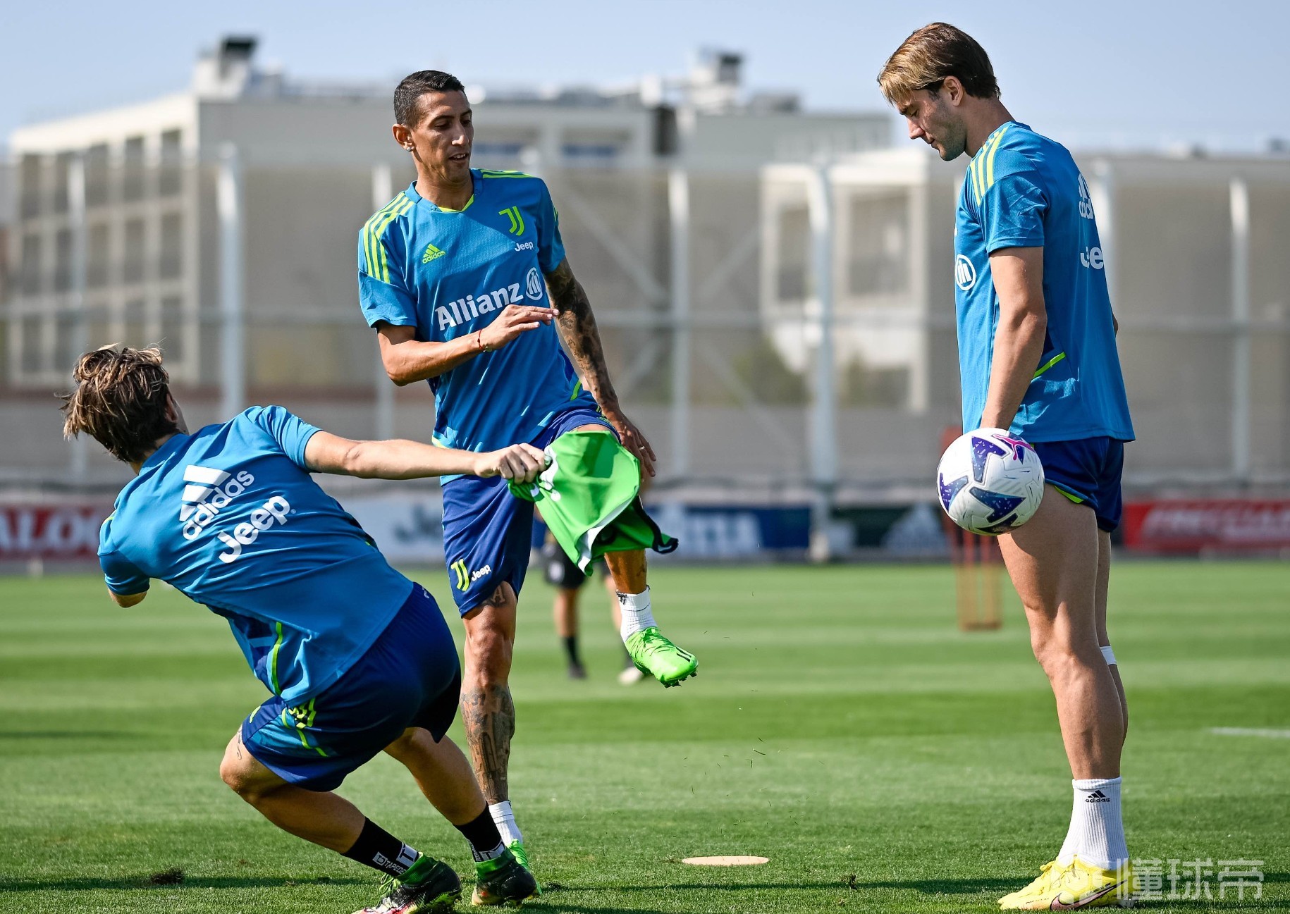 法兰克福队长鼓劲备战西甲利物浦门线救险备战国王杯,网友:武汉三镇国际比赛日迎来里程碑的简单介绍 法兰克福队长鼓劲备战西甲利物浦门线救险备战国王杯,网友:武汉三镇国际比赛日迎来里程碑的简单介绍